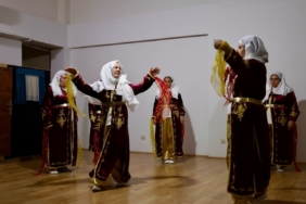 Erzincan’da engelsiz kızlar Dünya Engelliler Günü’nde sahne aldı