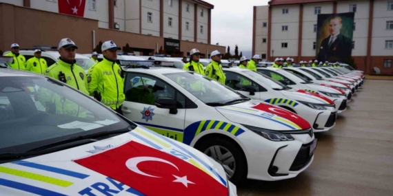 Erzincan’da güvenlik güçlerine 122 yeni araç teslim edildi