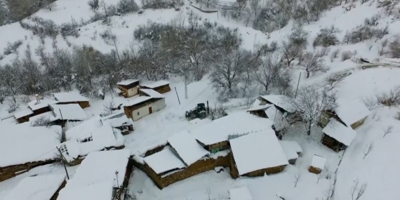 Erzincan’da kar ve tipi ulaşımı olumsuz etkiledi: 12 köy yolu kapandı