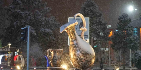 Erzincan’da kar yağışı