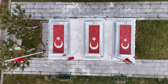 Erzurum Valiliği’nden şehitliklere anlamlı dokunuşlar