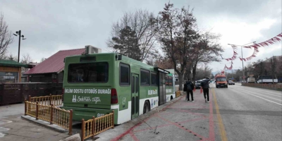 Erzurum’daki "Geri Dönüşüm Temalı Otobüs Durağı" projesi ilgi odağı