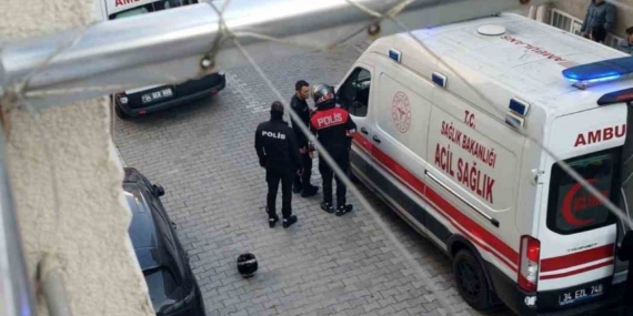 Esenyurt’da motosikletli saldırganlar kurşun yağdırdı: 3 yaralı