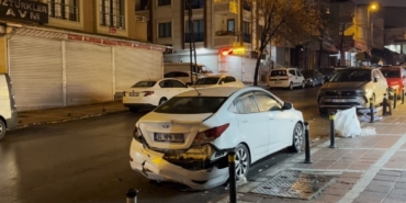 Esenyurt’ta hafif ticari aracın çarptığı adam yaralandı: O anlar kamerada