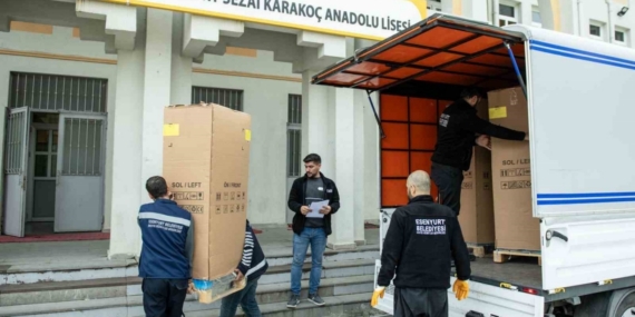 Esenyurt’ta öğrencilere ücretsiz içme suyu desteği