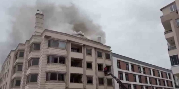 Eskiden otel olarak kullanılan binada çıkan yangın korkuttu
