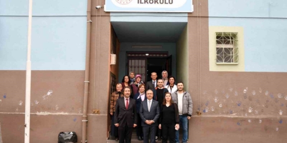 Eskişehir’de 1896 yılından beri ayakta olan tarihi okul eğitime devam ediyor