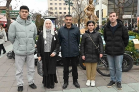 Eskişehir’deki binlerce uluslararası öğrenciye ES-UDER destek eli uzatıyor