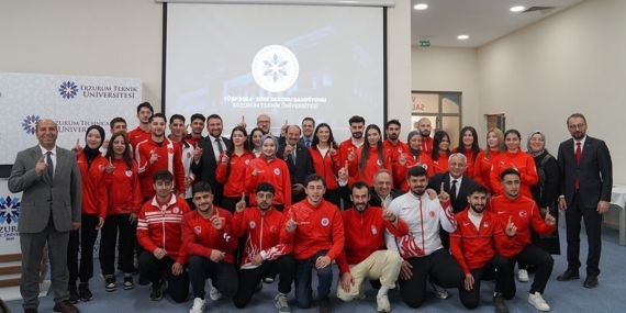ETÜ, üniversiteler ligindeki şampiyonluğunu basın buluşmasıyla kutladı