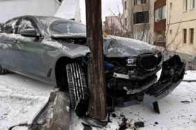 Faciayı ağaç önledi: O anlar güvenlik kameraları yansıdı