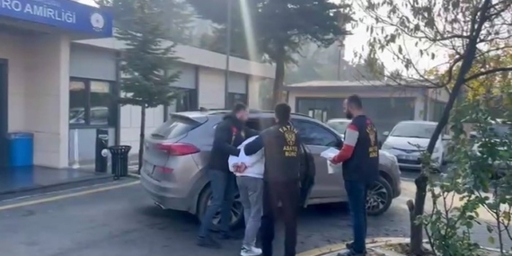 Fatih’te sürücü bekçiye çarpıp kaçtı