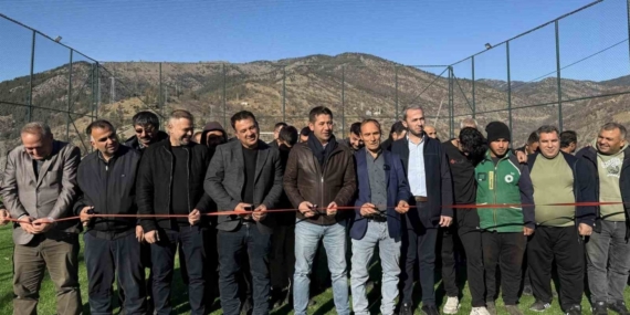 Fekeli gençler sahasına kavuştu