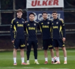 Fenerbahçe, Beşiktaş derbisi için kampa girdi