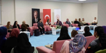 Filistin davasının sembol isimleri ‘Sumud’ kahramanları gençler ile buluştu