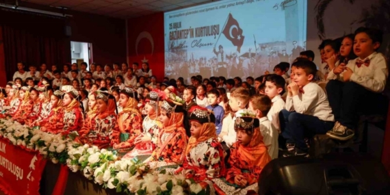Gaziantep Kolej Vakfı’nda 25 Aralık Coşkusu