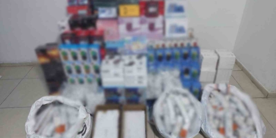 Gaziantep’te 1,3 milyon TL’lik kaçak elektronik eşya ele geçirildi: 1 gözaltı