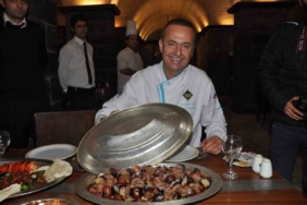 Gaziantep’te soğan kebabı sezonu açıldı