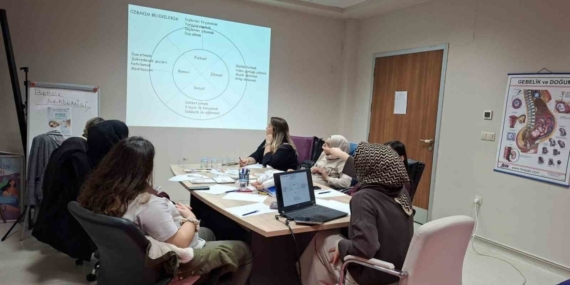 Gebe okulu programları devam ediyor