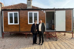 Gediz’de yalnız yaşayan yaşlı adam için yardım dayanışması