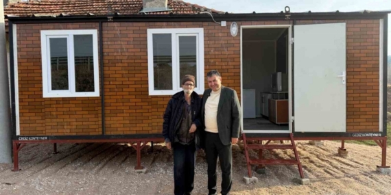 Gediz’de yalnız yaşayan yaşlı adam için yardım dayanışması