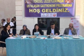 Genç kursiyerler yöresel yemeklerle hünerlerini sergiledi