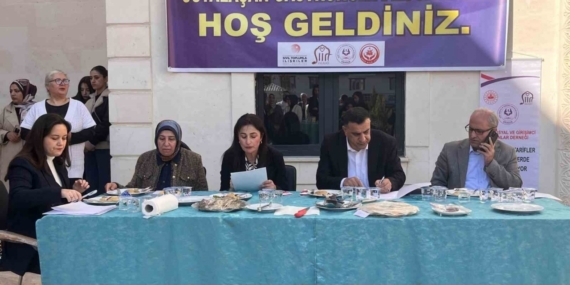 Genç kursiyerler yöresel yemeklerle hünerlerini sergiledi