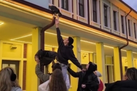 Gençlerin ’başarısız’ kedi kurtarma operasyonu kamerada