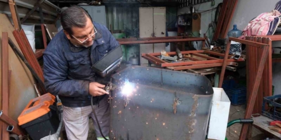 Geri dönüşümle temizlik araç gereçleri üretiliyor