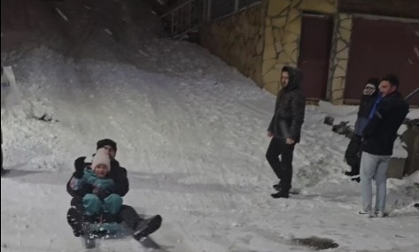 Giresun’da sahilde yağmur, yüksek kesimlerinde kar yağışı etkili oluyor