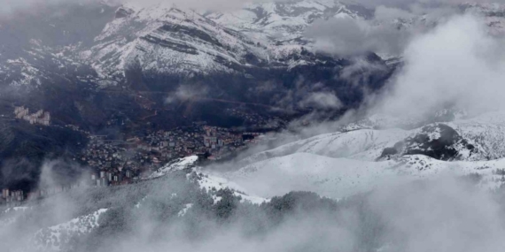 Gümüşhane beyaz gelinliğini giydi