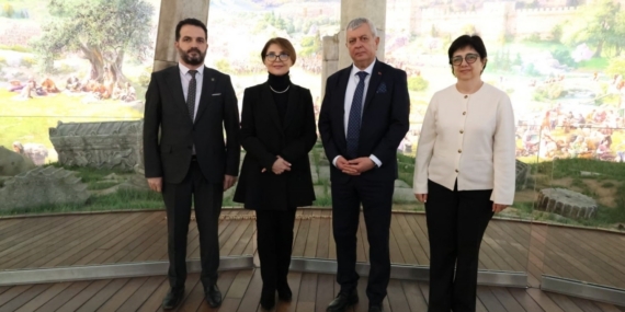 Gürcü Bakan ve dünyaca ünlü piyanist Bolkvadze’den Bursa’da tarihi yolculuk