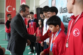 Gürsu’nun sporcularına ödül yağdı