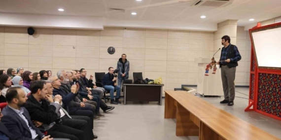 "Hacivat-Karagöz", genç kuşaklarla perde açtı