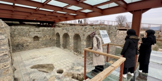 Hadrianopolis Antik Kenti iz bırakan yapısıyla ilgi görüyor