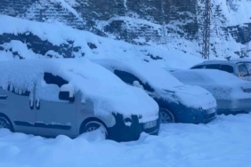 Hakkari’de kar yağışı yerini dondurucu soğuklara bıraktı