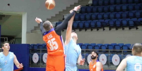 Hakkâri’de kurumlar arası basketbol heyecanı başladı
