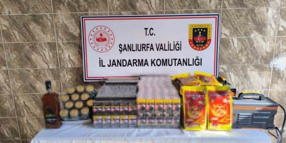 Haliliye ve Viranşehir’de kaçak alkol ve sigara ele geçirildi