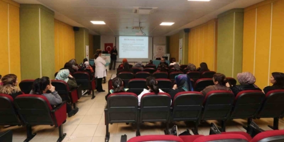 Hastane personeline etkili iletişim ve hitabet eğitimi