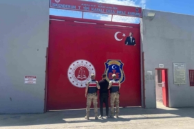 Hatay’da 30 yıl hapis cezası bulunan firari mandalina bahçesinde yakalandı