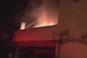 Hatay’da müstakil ev alevlere teslim oldu