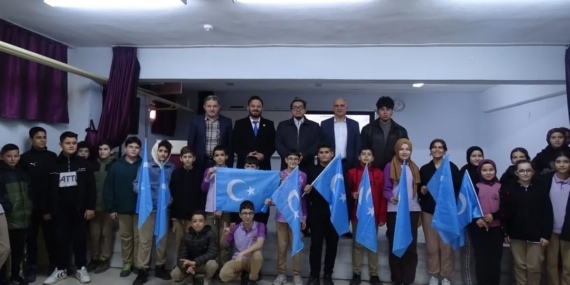 Havran İmam Hatip Ortaokulu’nda 10 Aralık Dünya İnsan Hakları Günü programı düzenlendi