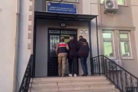 Hırsız, otomobilin camındaki yazı sayesinde yakalandı