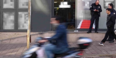 Hırsızlık için girdiği markette 3 çalışanı bıçakla yaraladı