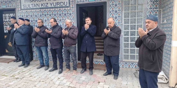 Hisarcık’ta umre kafilesi dualarla uğurlandı