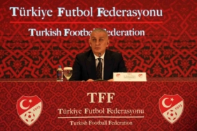 İbrahim Hacıosmanoğlu: "Yıllardır Türk futbolunun sorunları kapının arkasına süpürülüp atıldı"