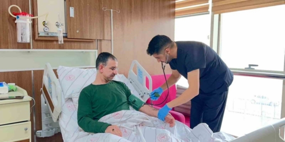 İdrar yanması şikayetiyle geldi geyik boynuzu taşı ameliyatı oldu