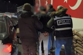 Iğdır’da kuyumcu soygununa karışan 3 zanlı adliyeye sevk edildi