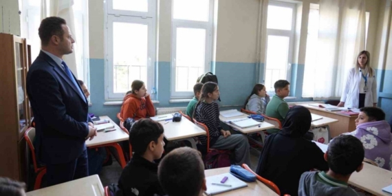 İl Milli Eğitim Müdürü Çay, Köyceğiz’de öğrenci ve öğretmenlerle bir araya geldi