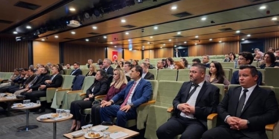 İl Müdürü Damkacı, hastaların doğru ve hızlı biçimde yönlendirilmesinin önemine dikkat çekti