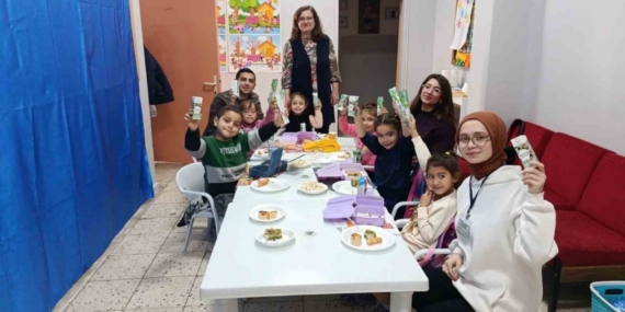 İlkokul öğrencilerine diş sağlığı eğitimi verildi